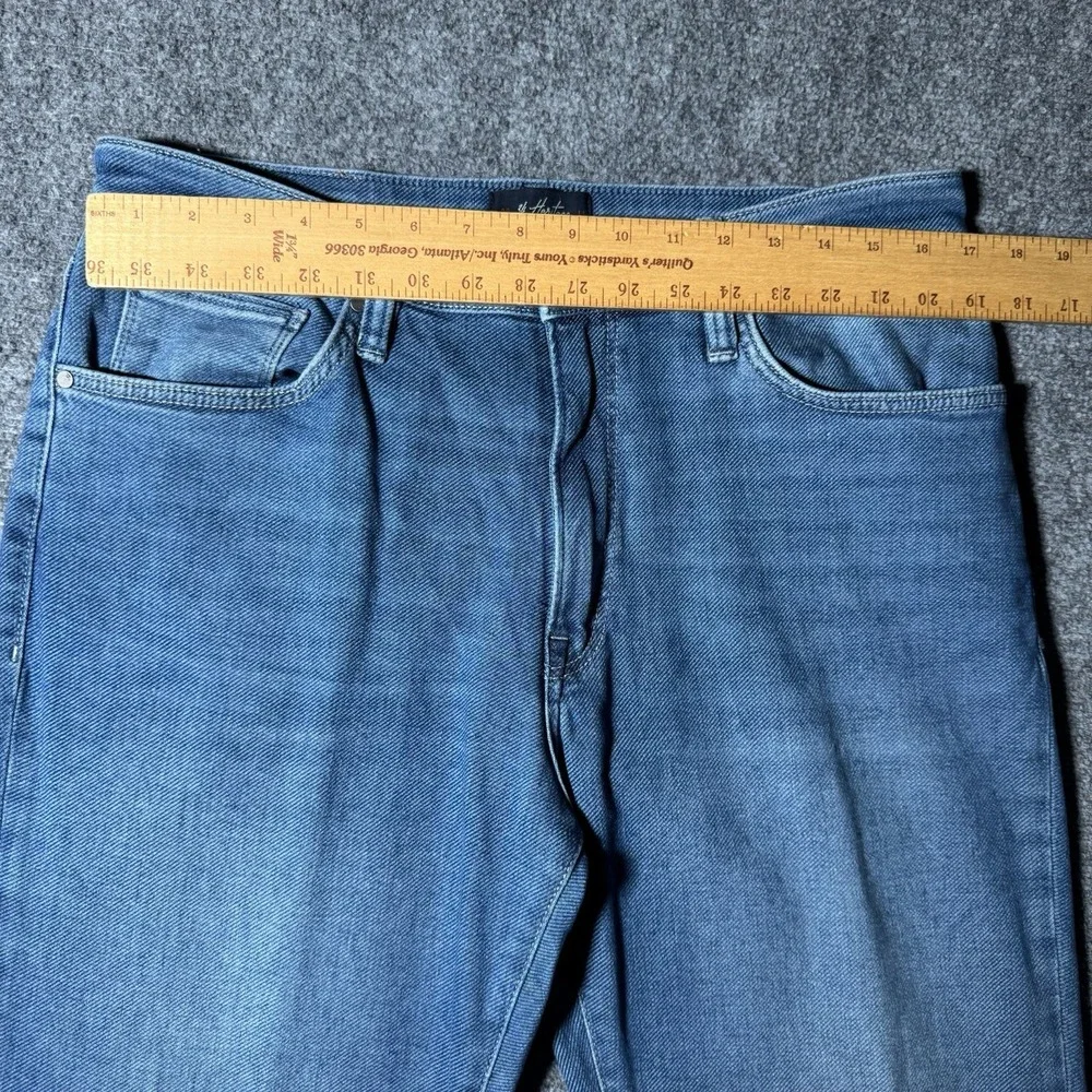 34 Heritage Charisma Jeans Men 35x32 Relaxed Straight Light Blue Stretch